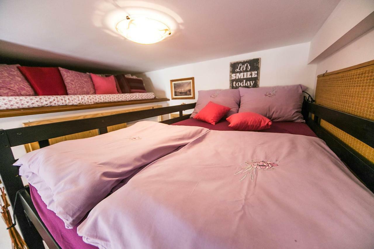 Apartments Baredi イゾラ エクステリア 写真